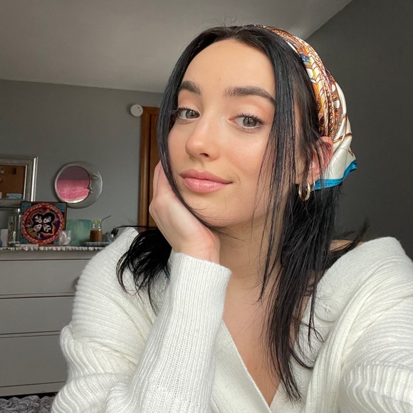 Meet your Posher, Isabel - Picture 1 of 1